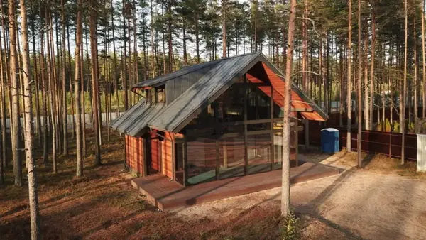Дом с панорамным остеклением